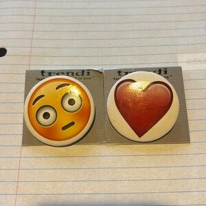 Emoji Button/Pins